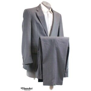 Jos a Bank 2 Piece Suit Mens Gray Striped 2 Btn Wool 42R Pleated Fronts 34" W